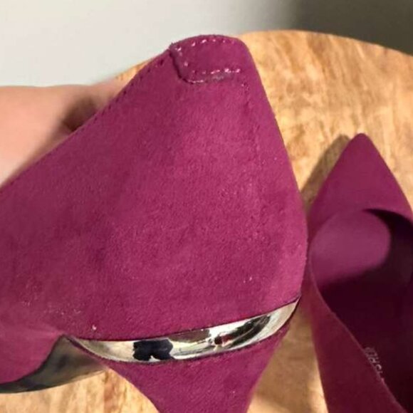 Marc Fisher Pump Heel - Picture 7 of 9